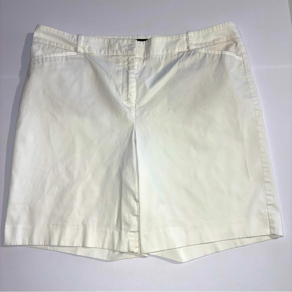 Talbots White Bermuda Shorts - Size Tag Missing Measurements In Description
